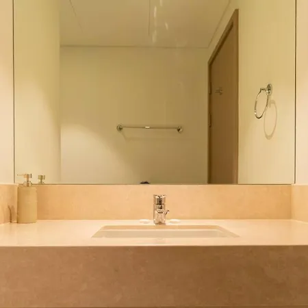 Burj & Fountain Views - Large Apt For 12 Guests! Dubai Exterior photo