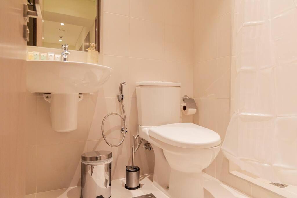Apartment Burj & Fountain Views - Large For 12 Guests! Dubai